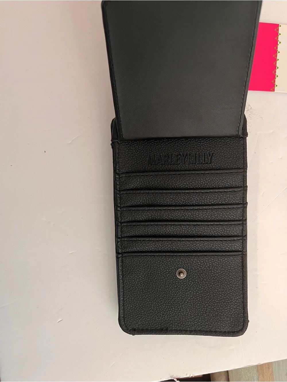 Marleylilly Black Crossbody Phone Wallet with Snap Pocket